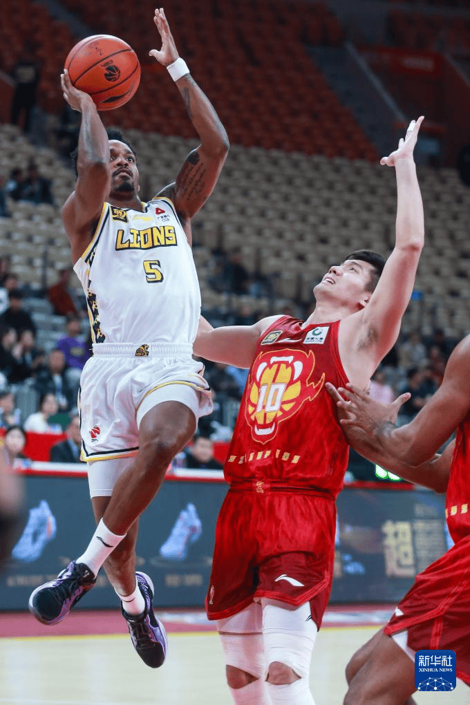 米乐m6官网-北京男篮击败深圳男篮，实现反弹