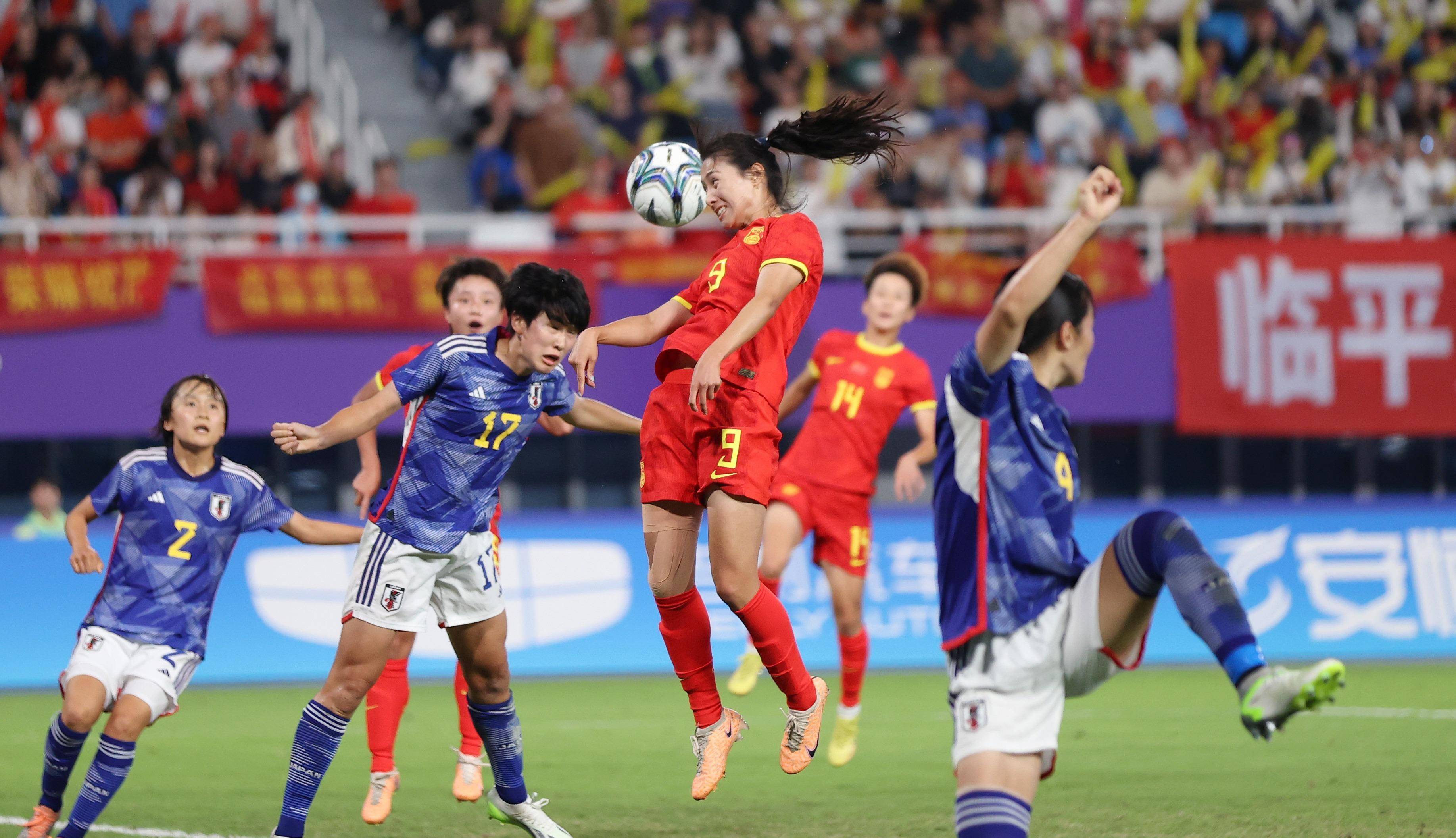 米乐体育网站-波兰女足国际比赛大放异彩！