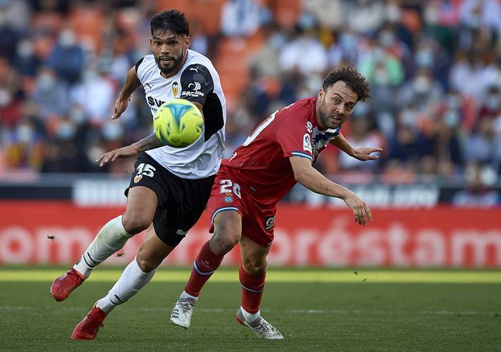 m6米乐在线官网-巴伦西亚逆转战胜对手，豪取三分