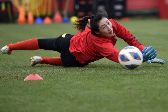 米乐体育平台官网-日本女足全力以赴，斩获中超联赛四连胜