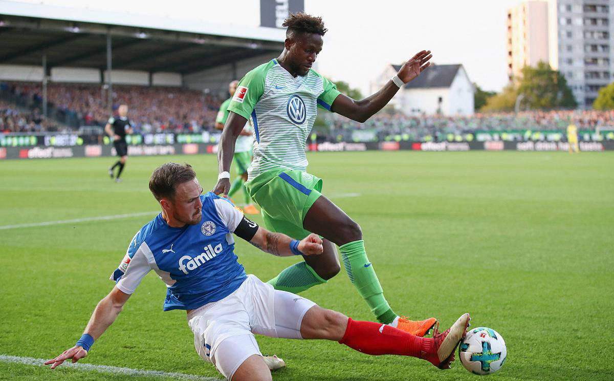 米乐官网登录-关于弗赖堡客场痛失一球，遗憾告负的信息