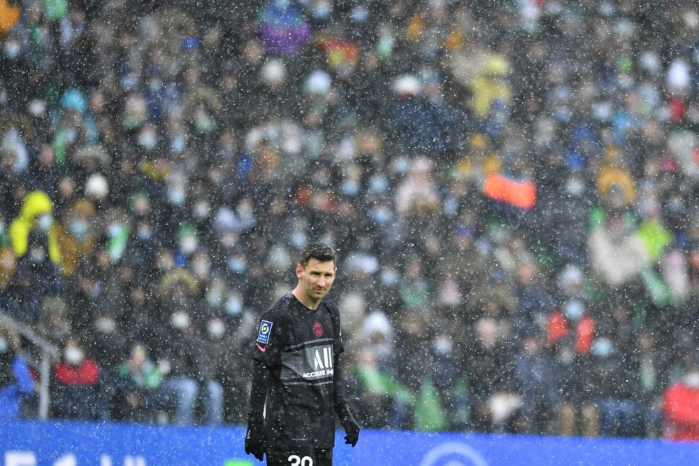 米乐官网-包含圣埃蒂安遭遇比赛输球，积分榜下滑的词条